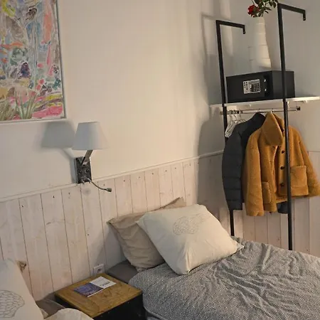 Marais Apartment Ground Floor Hs1 *